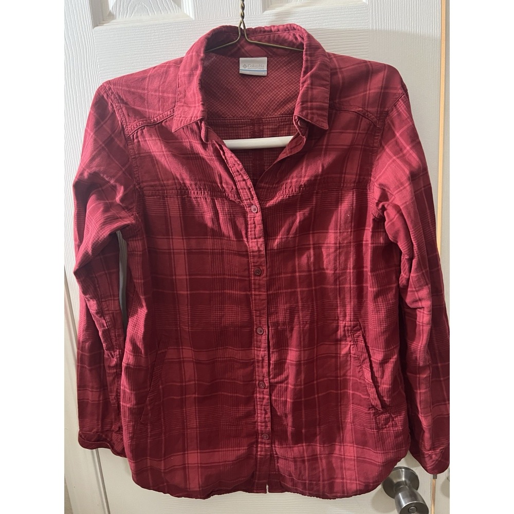 Columbia Women's Red Plaid Button Down With Pockets Size L ‎ Tunic Length
